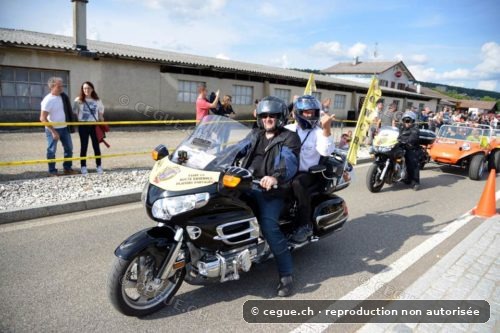 Participants à moto lors du Rétro Circuit Porrentruy Courtedoux